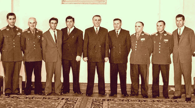 Tiranë 1965 - Kuadro të Ushtrisë dhe Shtetit