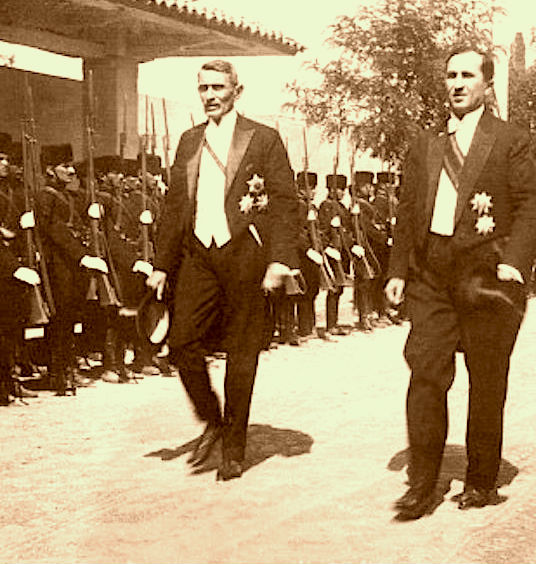 Kryeministri Pandeli Evangjeli e Ministri i Brendshëm Koço Kotta 1928