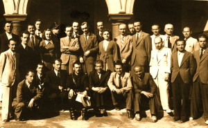 Prizren - 13 korrik, 1941 Rreshti i parë në këmbë, i katërti majtas, Kryetari i misionit, Ali Hashorva