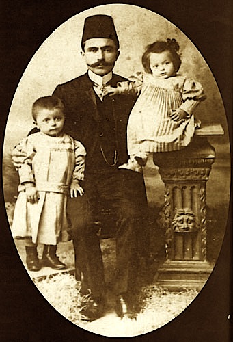 Mehdi Frashëri dhe fëmijët