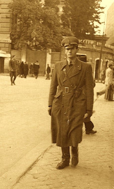 Oficer në armën e kalorësisë Bolonja, qershor 1941
