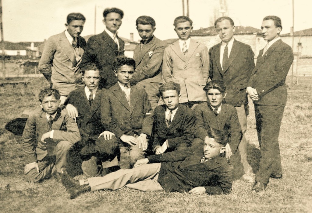 Bashkëliceistë në Liceun Francez të Korçës. Viti 1928.