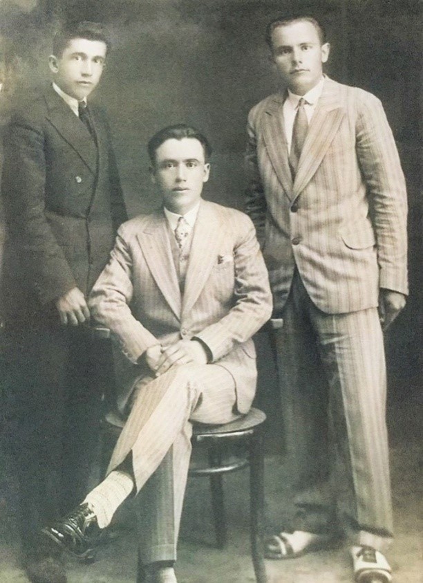 Bashkëliceistë në Liceun Francez të Korçës, Myslim Çarçani, Hasan Rami, Abdulla Rami - Viti 1928