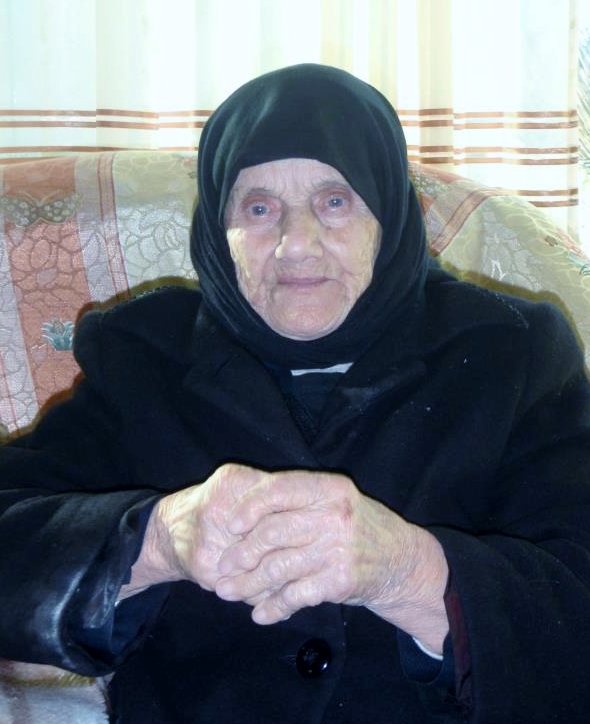 Nënë Sava ditën e 100 vjetorit