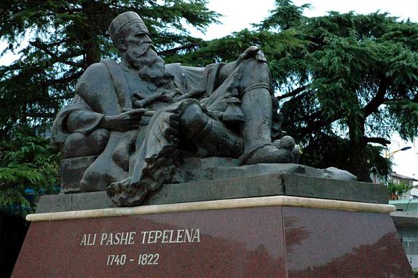 Monumenti i Ali Pashës në Tepelenë