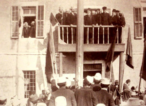 Shpallja e Pavarsise (foto1913)