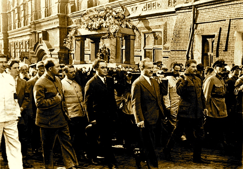 Funerali i Gorkit - Qershor 1936 Kaganoviç, Zhdanov, Gjergj Dimitrov, Molotov, Stalin dhe Jagoda