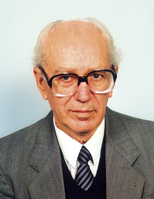 Prof. Dr. Aleksandar Stipçeviq (1930)