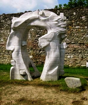 Monumenti Antidiktaturë në Elbasan