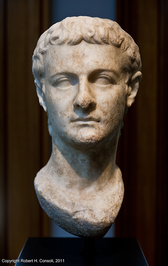 Perandori Caligula (0012-0041)