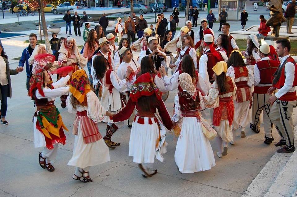 Festivalit Folklorik të Valles Burimore - Lushnje 2015