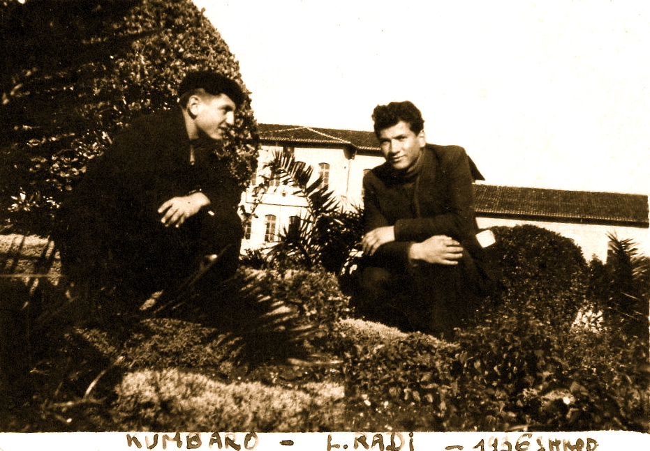 Lazër Radi e Hajredin Kumbaro shokë gjimnazi - Shkodër 17 dhjetor 1935