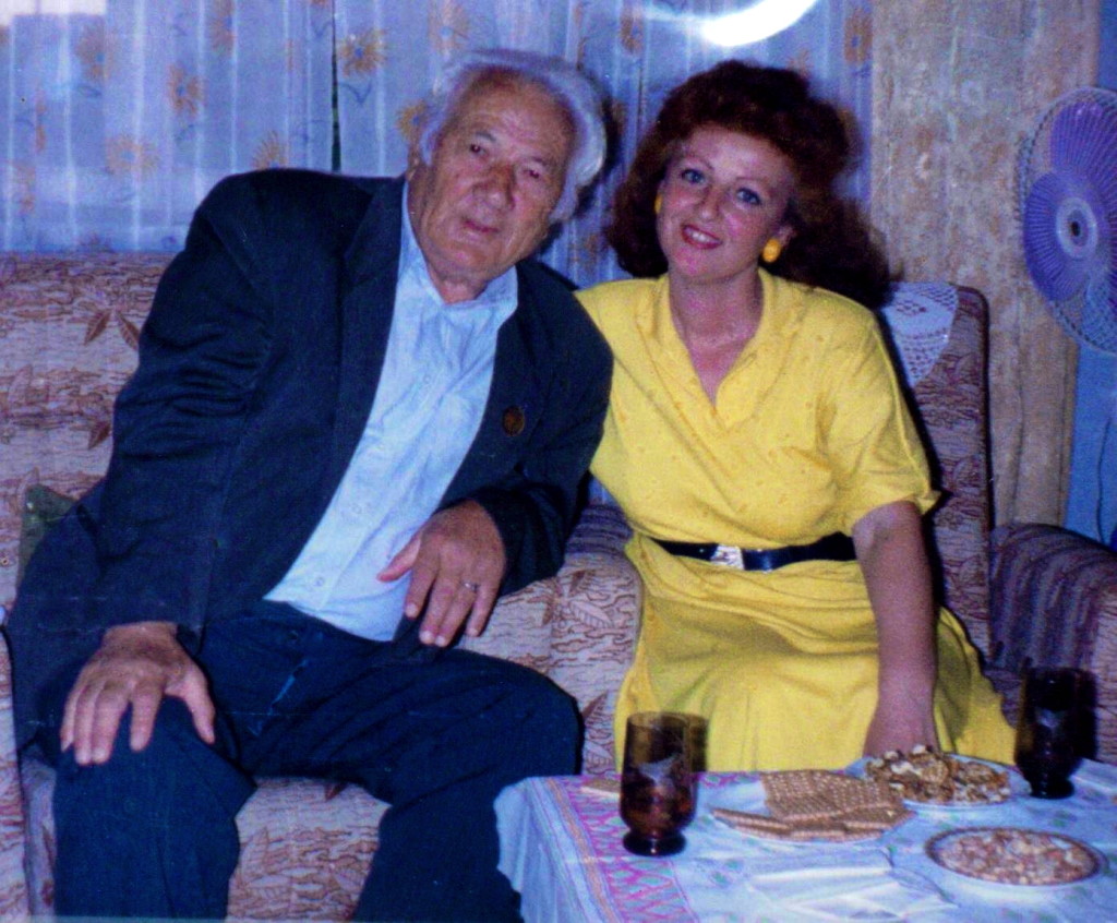 Lazёr Radi e Kёze Zylaj. Tiranё 1994