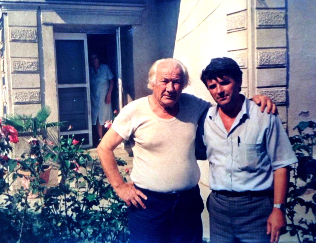 Lazёr Radi me profesorin e fizikёs  Minella Dani - Tiranё, verё 1992