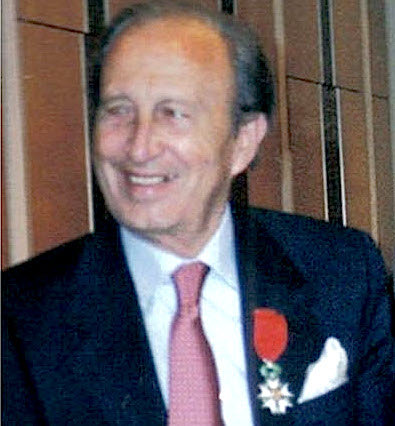 Jusuf Vrioni 1998 Paris Ceremonia e Urdhërit Chevalier de la Légion d’Honneur