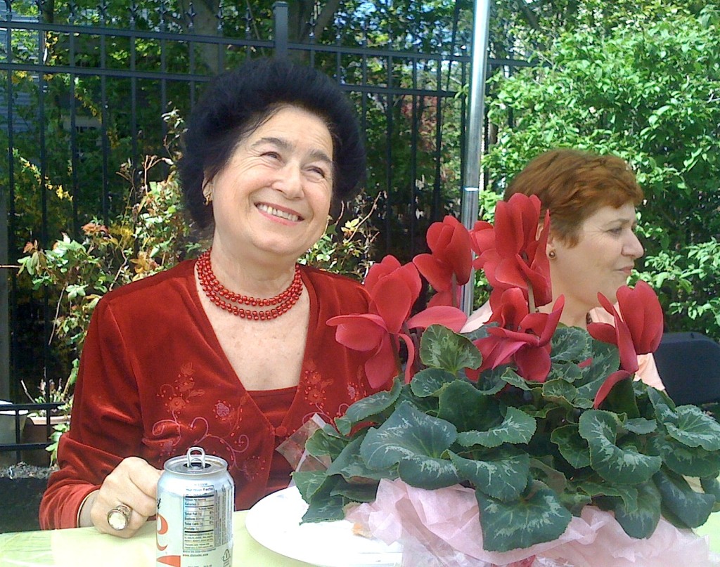 Rozi Theohari (1939-2014)