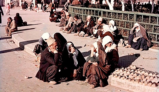 Pazari i Vjetër në Tiranë 1957 - (foto Wilfried Fiedler)  