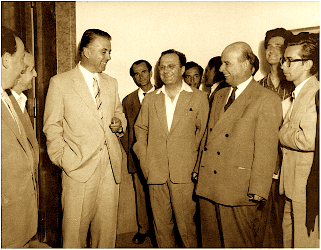 Diktatori Hoxha te Lidhja e Shkrimtareve