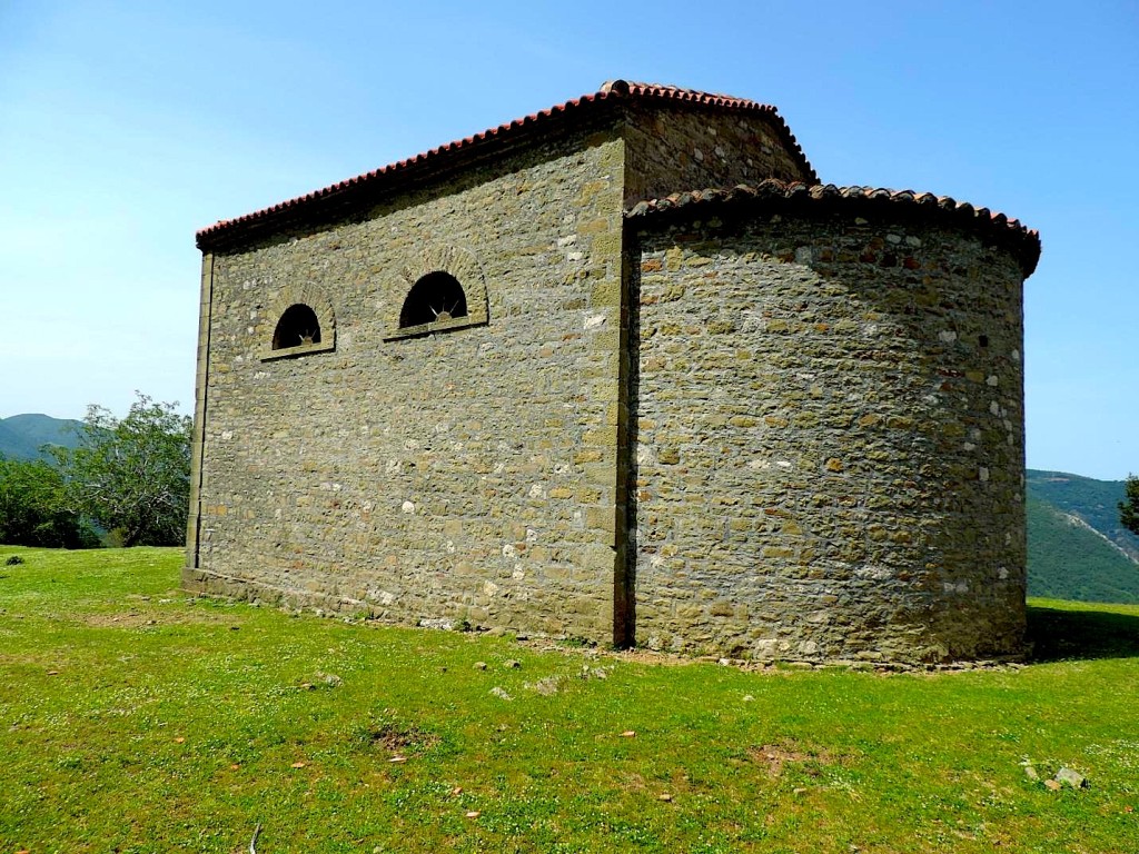 Kisha e Rindërtuar e Shna Premtes