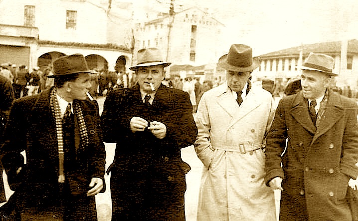 Pak muaj para arrestimit Nga e majta në të djathtë : Hamit Rami, Abdulla Rami, Fejzo Hoxha, Hasan Rami - Tiranë 1943