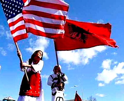 Flamuj Shqiptar & Amerikan