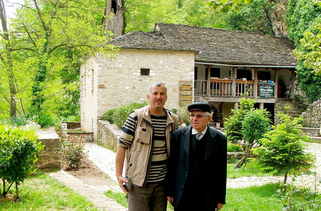 Dhimitraq Tasho & Jozef Radi - Janinë 2006 - Shtëpia e Ali Pashës në ishull