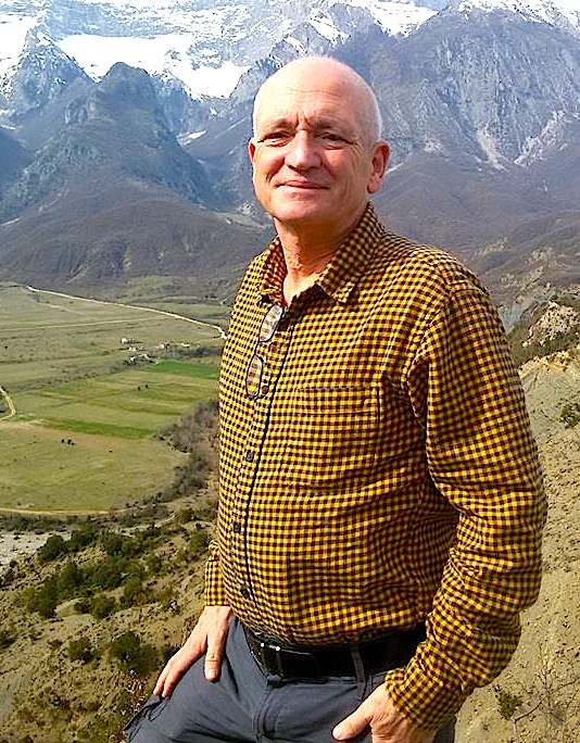 Robert Elsie mes Alpeve shqiptare
