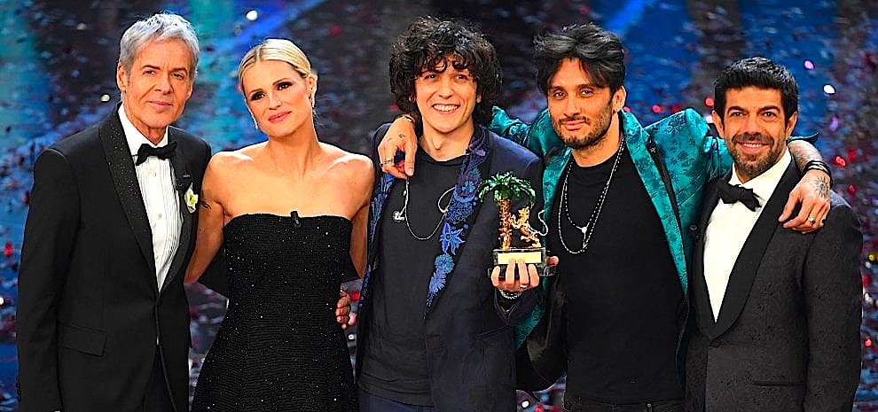 Sanremo 2018 - Fitues dhe Prezantues Baglioni - Hunziker - Meta - Moro - Favino-