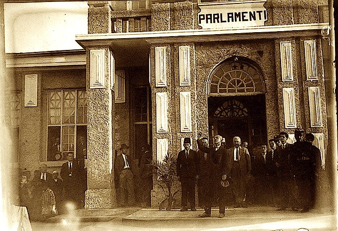 Parlamenti i Parë Shqiptar