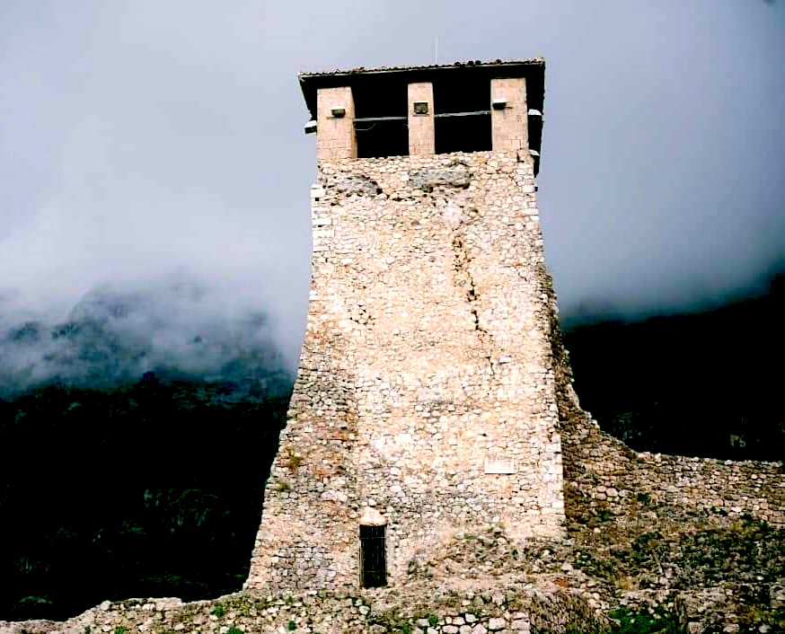 Kulla e dëmtuar e Krujës