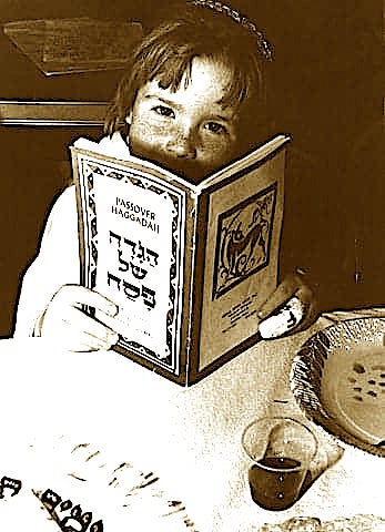 Nje femije hebre duke lexuar