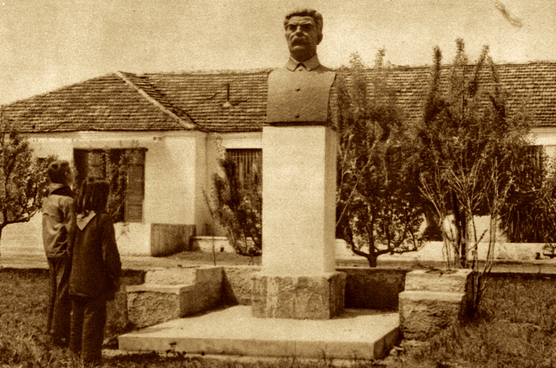Baba Stalini (1946-1991) - i Kooperativës së Parë shqiptare - Krutje