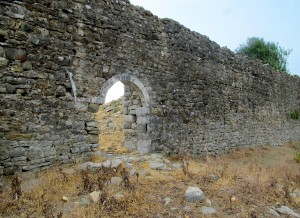 Kalaja e Qestoratës o Gravës (foto2 g. hoti)