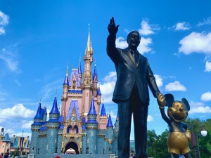 Statuja e Walt Disneyt në Disney Word
