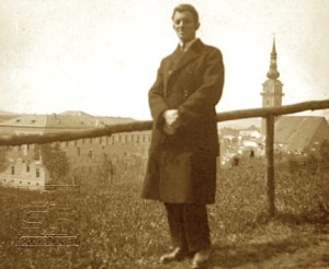 Izet Bebeziqi (1905-1982)