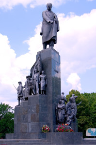 Monumenti i Taras Shevchenkos ne Kharkiv