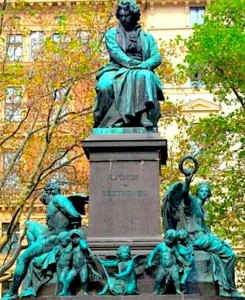 Statuja e Beethovenit në Vjenë - vepër e Caspar von Zumbusch.