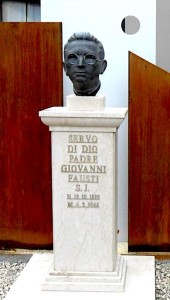 Busti ne kujtim te Giovanni Fausti S.J. (1899-1946)