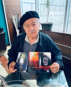 Demir Pojani me librat e Muçi Xhepës