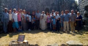 Një klerik i Kishës ortodokse serbe në “vizitave pastorale” në grup