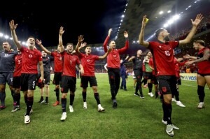 Kombëtarja Shqiptare - në Fitoren e ndaj Polonisë