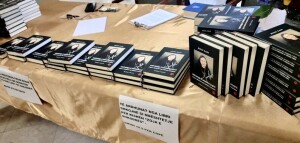 Në promovim u shitën 120 libra - paratë e mbledhura i kaluan Kishës Zoja e Shkodrës...