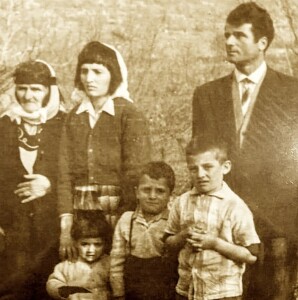 Familja e Marash Merrnaçaj në Mal të Zi mbas arratisë 