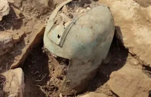 Helmetë ilire e gjetur në Dalmaci
