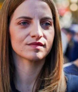 Deputetja e Pavarur - Marjana Koçeku