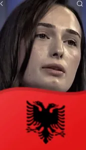 Samanta Toçka e ftuar në një program televiziv